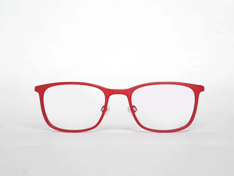 Breezm_EyewearRed2.webp